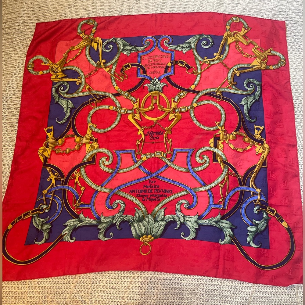 100% 35x35 Silk Hermes Scarf